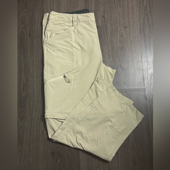 Patagonia Pants - Picture 5 of 9